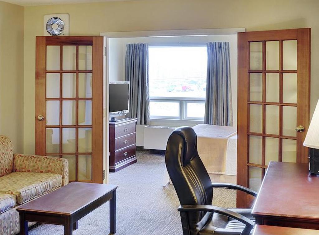 Travelodge Hotel By Wyndham Sudbury Esterno foto