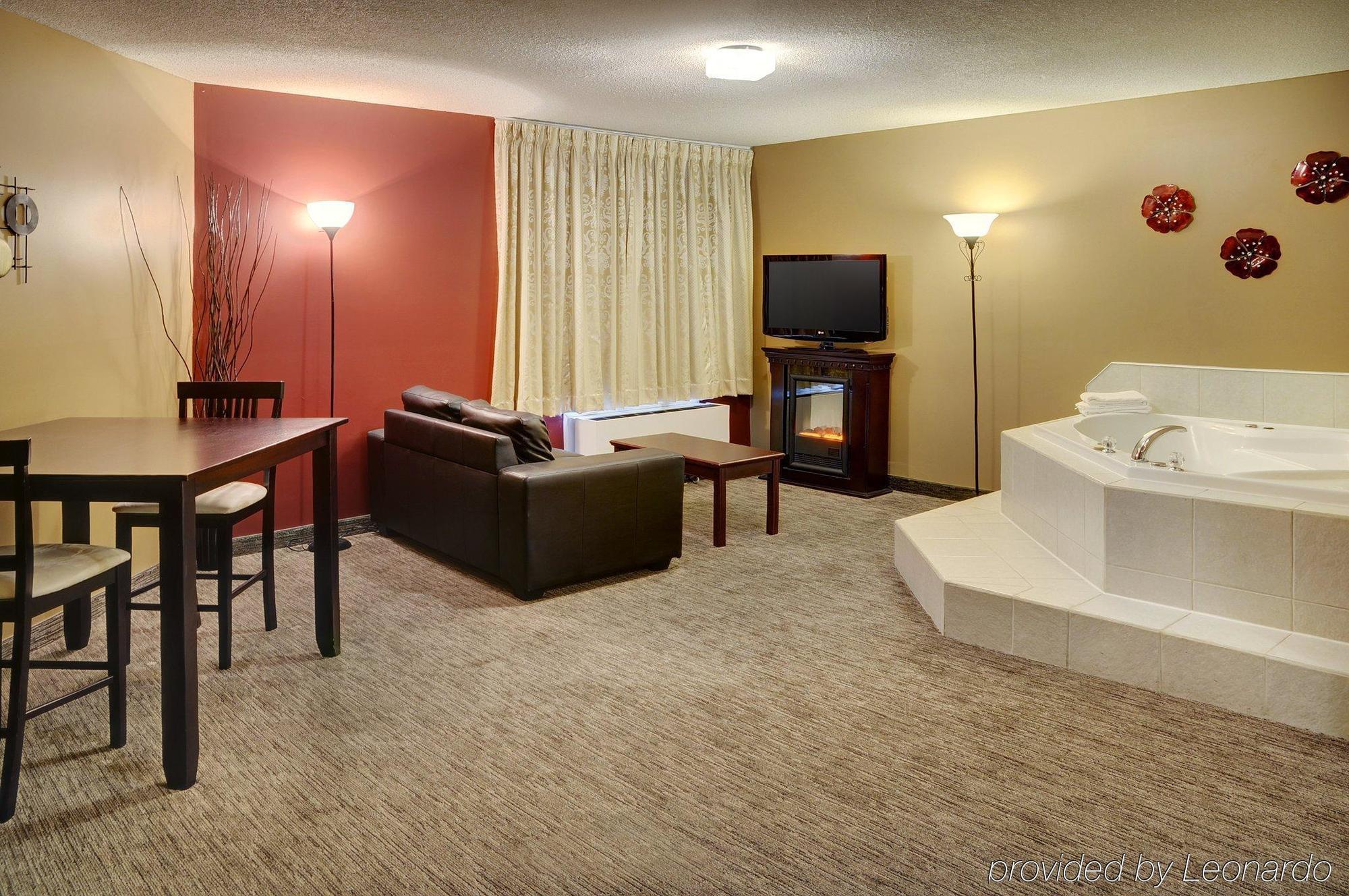 Travelodge Hotel By Wyndham Sudbury Esterno foto
