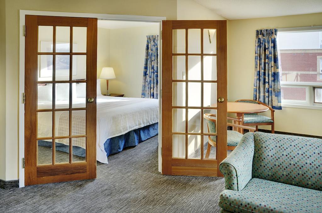 Travelodge Hotel By Wyndham Sudbury Esterno foto